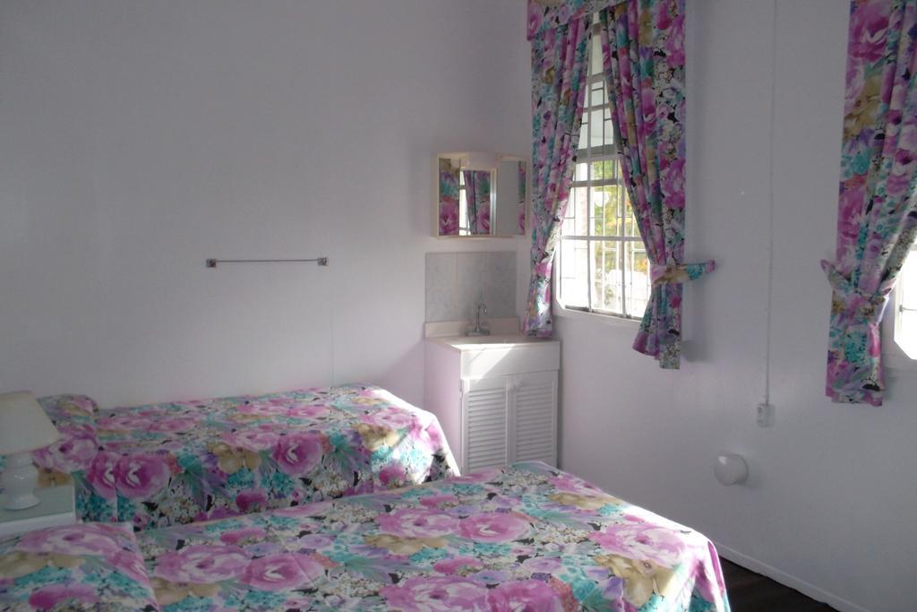 بريدج تاون Beach Guest House Cleverdale المظهر الخارجي الصورة